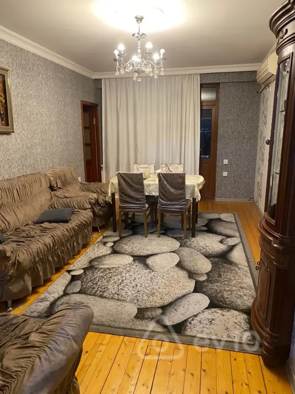 Kirayə verilir 3 otaqlı yeni tikili 80 m²