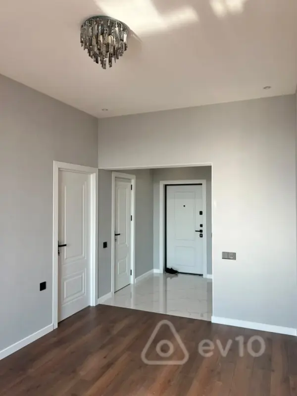 Kirayə verilir 2 otaqlı yeni tikili 50 m²