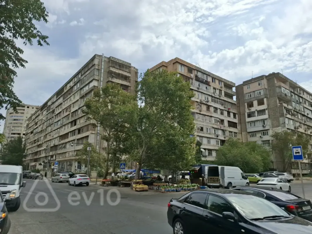 Satılır 2 otaqlı köhnə tikili 45 m²