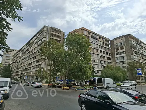 Satılır 2 otaqlı köhnə tikili 45 m² — Bakı, Binəqədi 2 otaq 45.00 m²