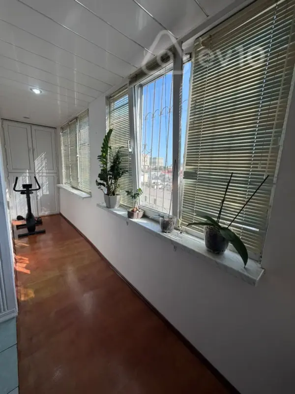 Satılır 3 otaqlı köhnə tikili 85 m²