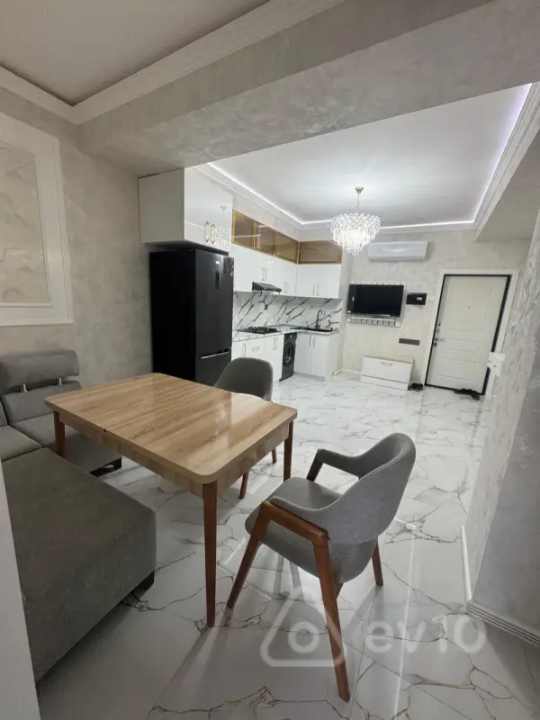 Kirayə verilir 3 otaqlı yeni tikili 90 m²