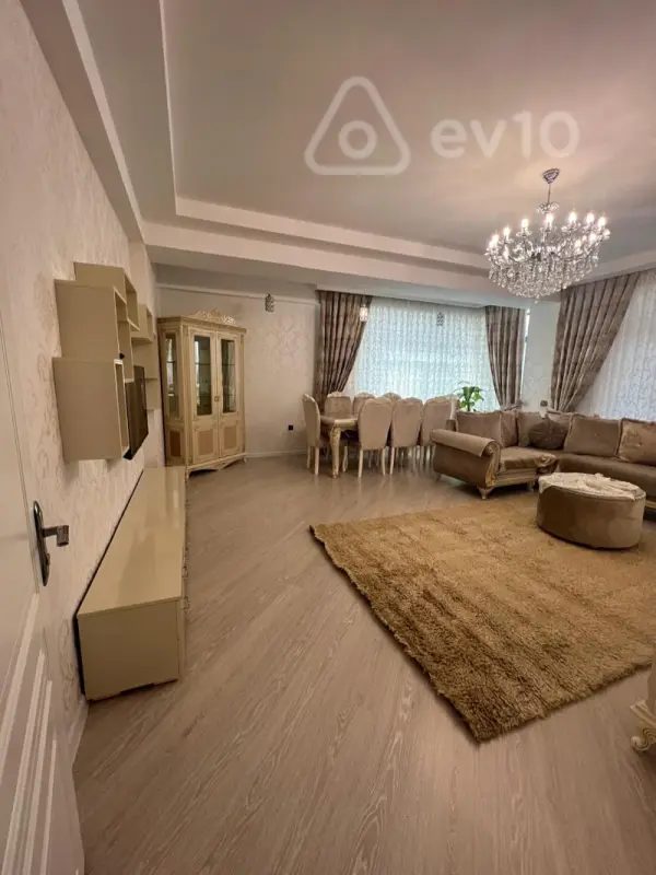 Kirayə verilir 3 otaqlı yeni tikili 140 m²