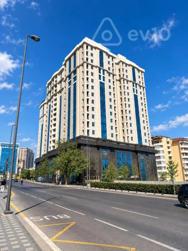 Satılır 5 otaqlı yeni tikili 185 m²