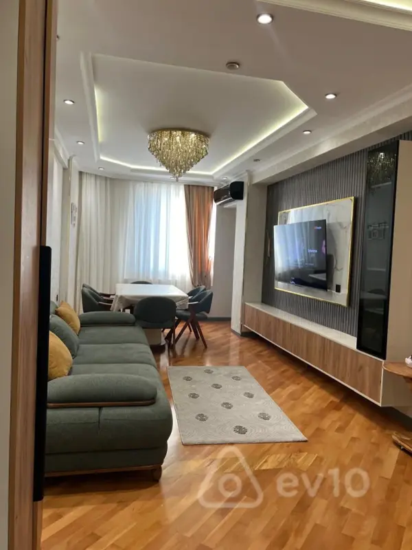 Satılır 3 otaqlı yeni tikili 105 m²