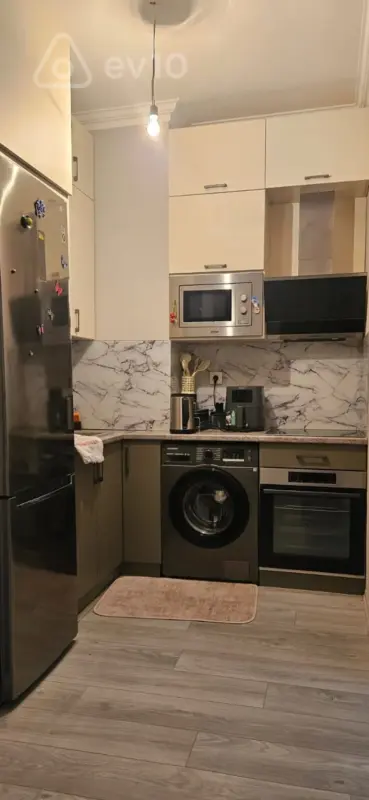 Kirayə verilir 2 otaqlı yeni tikili 65 m²