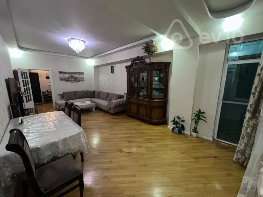 Satılır 3 otaqlı yeni tikili 105 m²