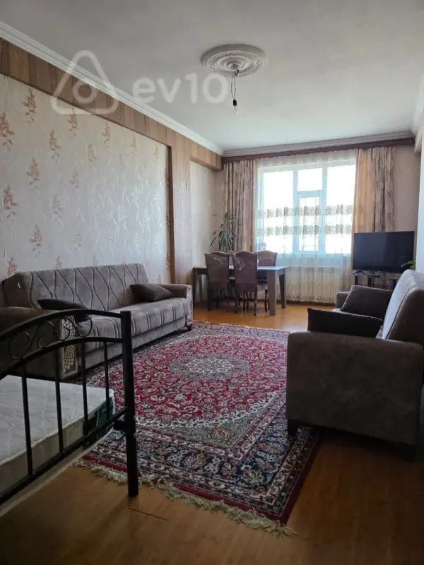Kirayə verilir 2 otaqlı yeni tikili 95 m²