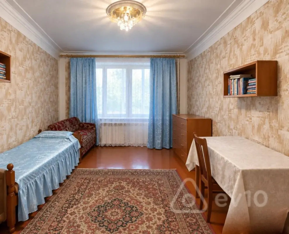 Satılır 3 otaqlı köhnə tikili 80 m²