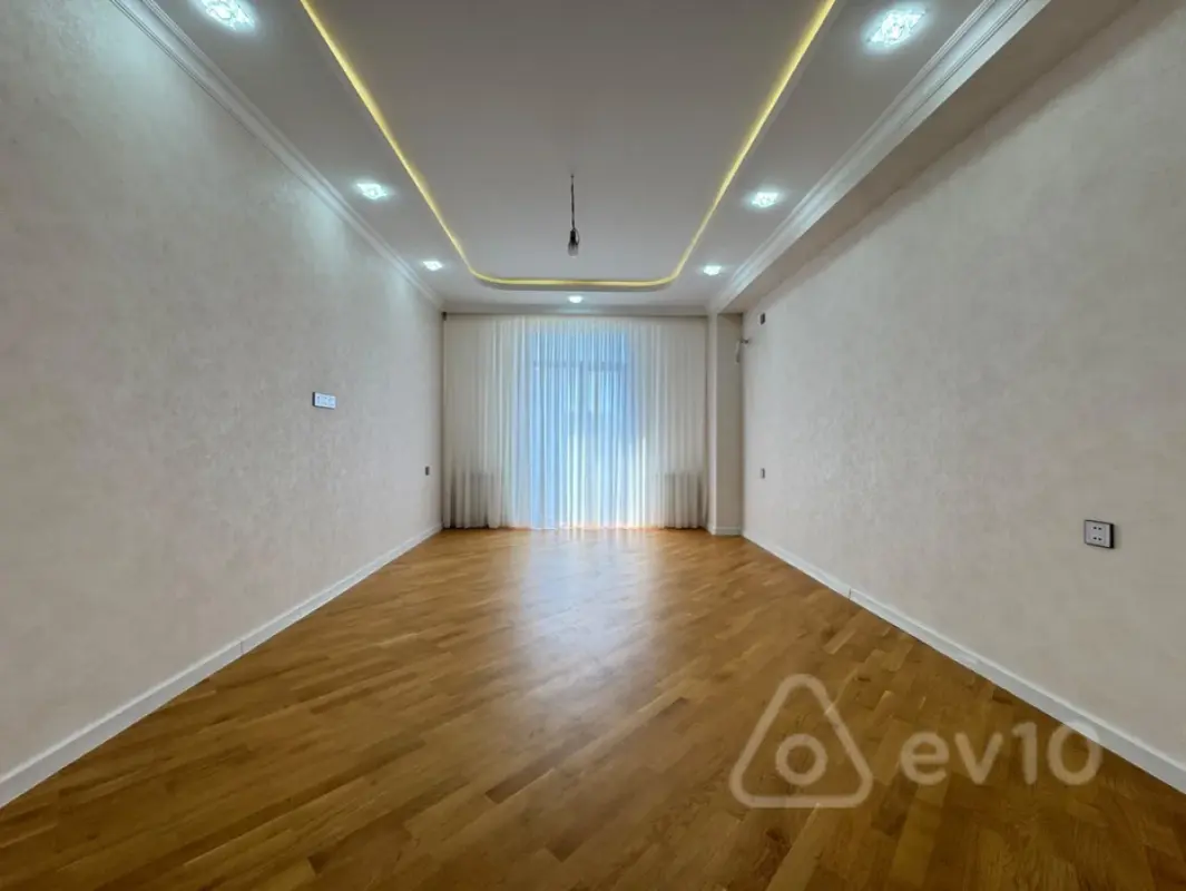 Satılır 2 otaqlı yeni tikili 88 m²