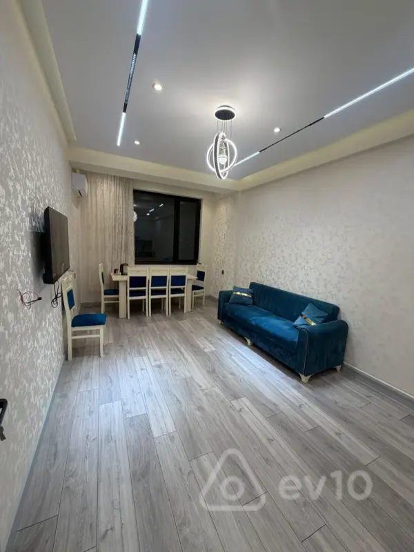 Kirayə verilir 2 otaqlı yeni tikili 60 m²