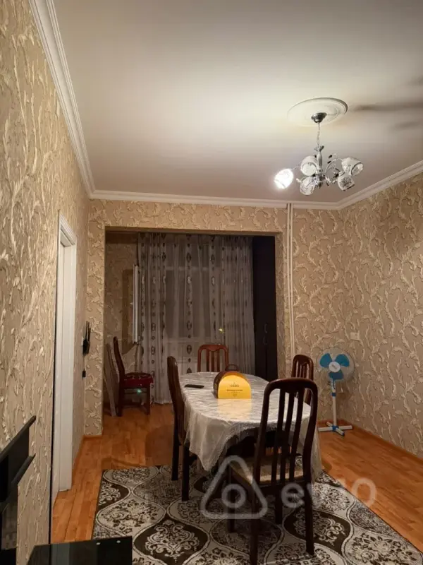 Kirayə verilir 2 otaqlı köhnə tikili 45 m²