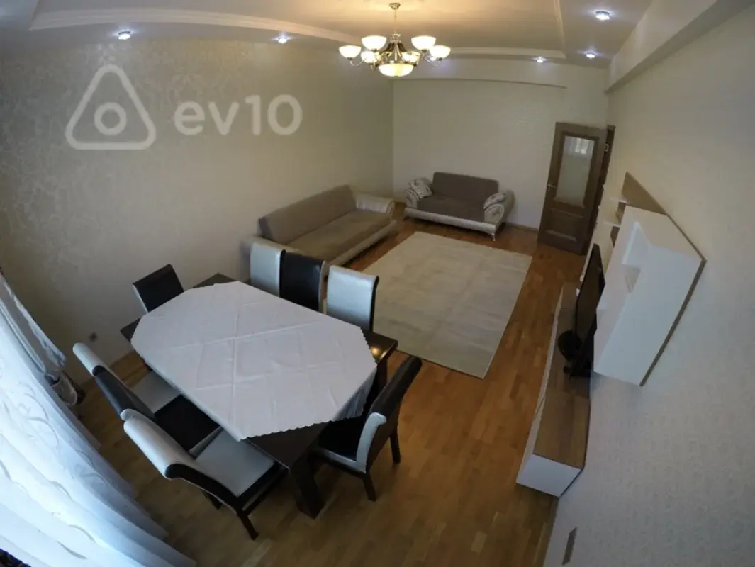 Kirayə verilir 2 otaqlı yeni tikili 75 m²