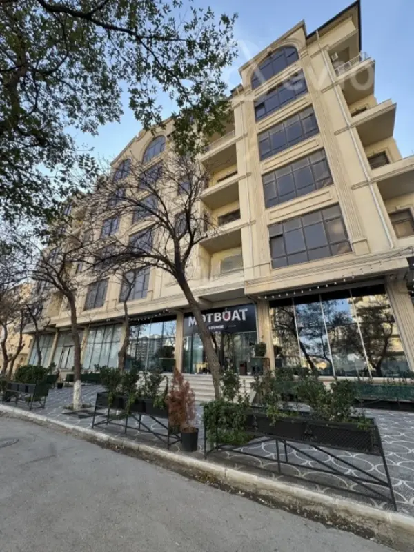 Satılır 3 otaqlı yeni tikili 122 m²