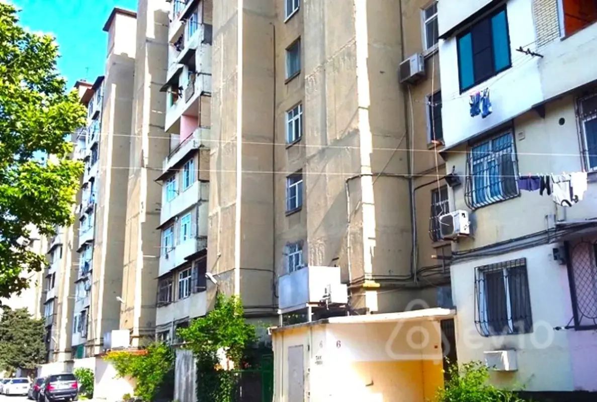 Satılır 2 otaqlı köhnə tikili 55 m²