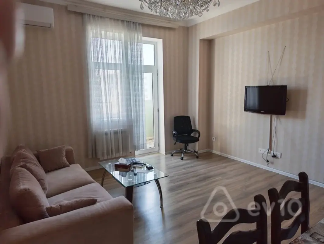Kirayə verilir 2 otaqlı yeni tikili 60 m²