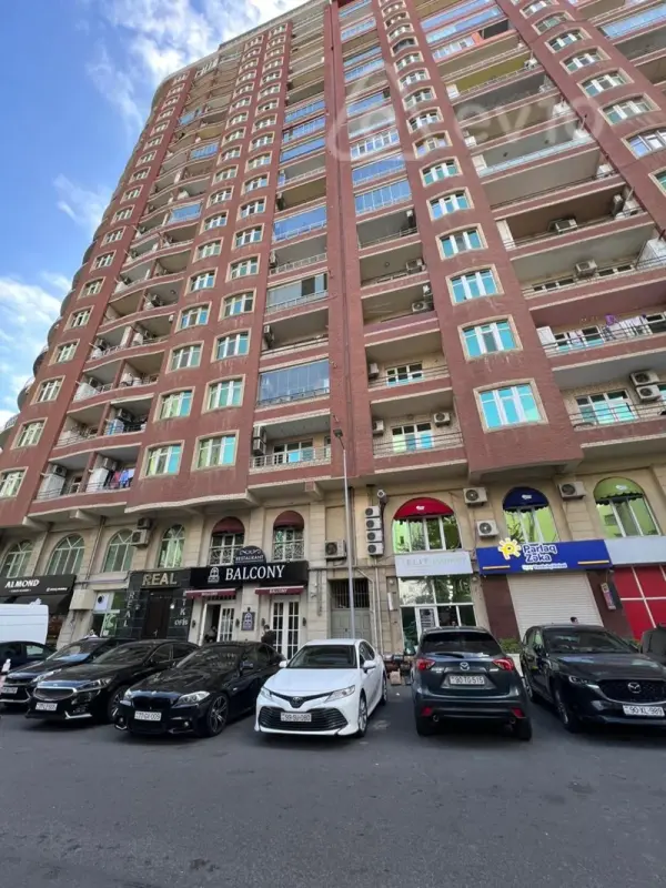 Kirayə verilir 2 otaqlı yeni tikili 80 m²