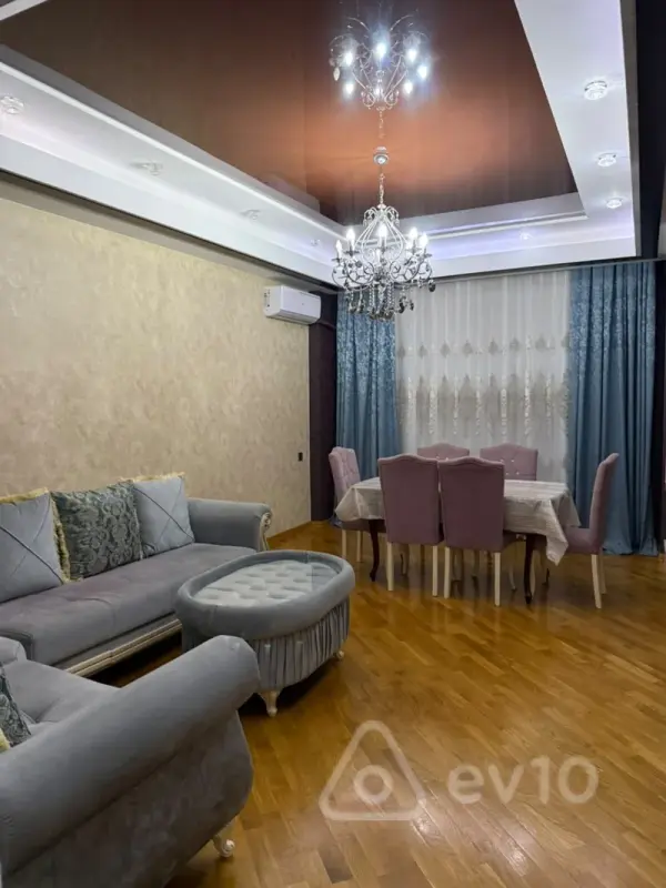 Kirayə verilir 2 otaqlı yeni tikili 110 m²