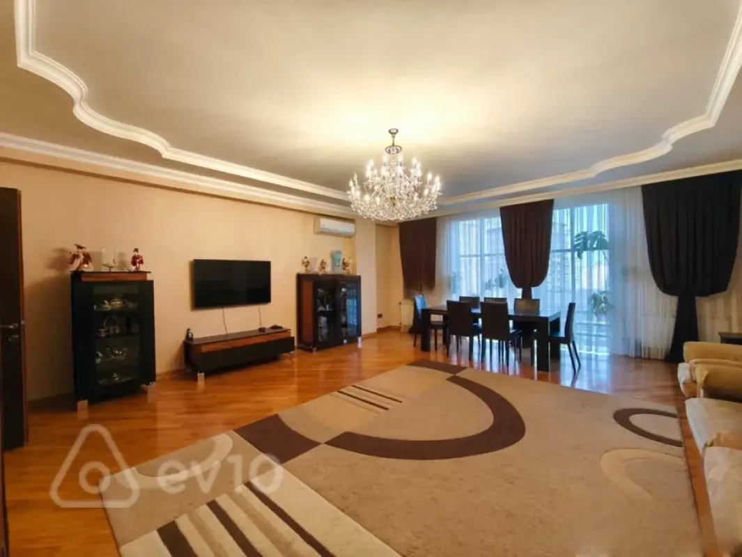 Satılır 4 otaqlı yeni tikili 170 m²