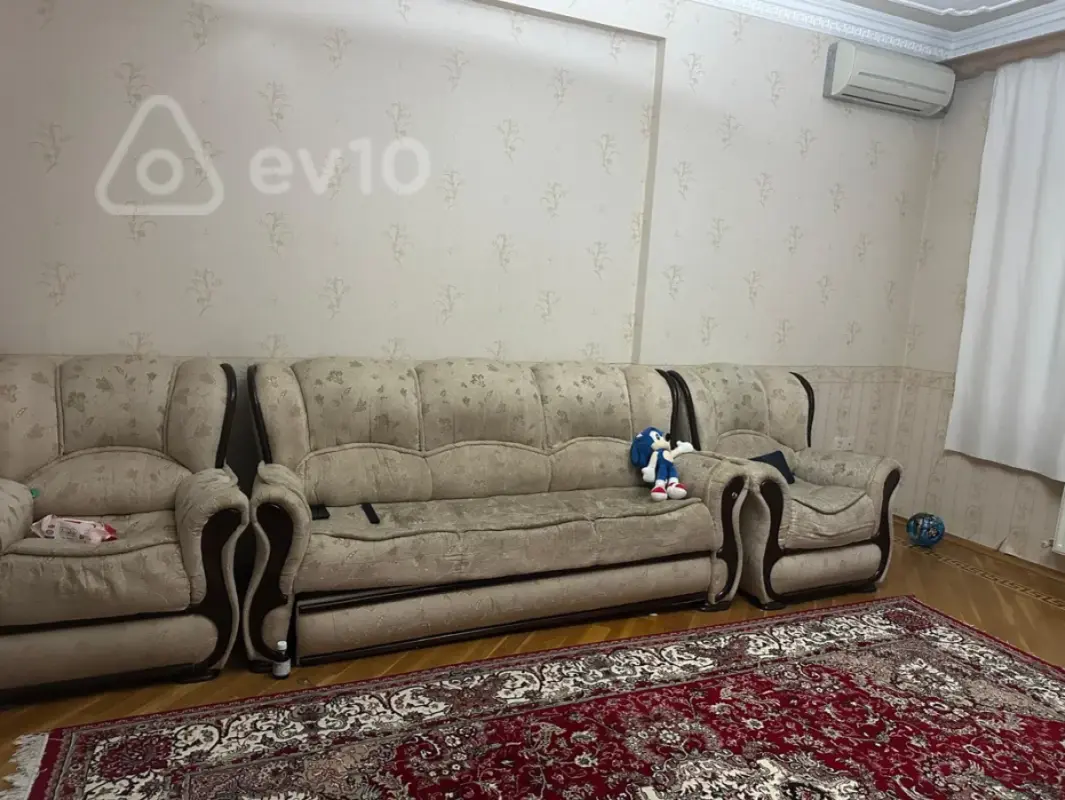 Kirayə verilir 3 otaqlı yeni tikili 97 m²