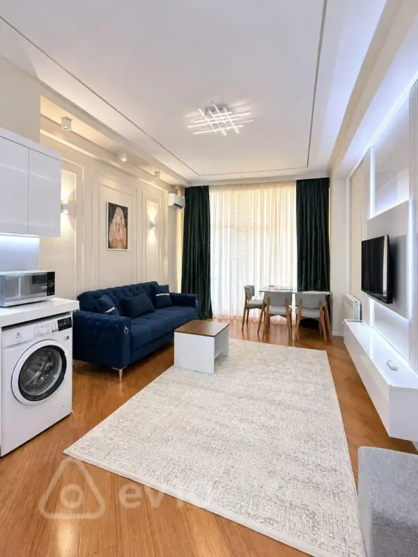 Kirayə verilir 2 otaqlı yeni tikili 75 m²