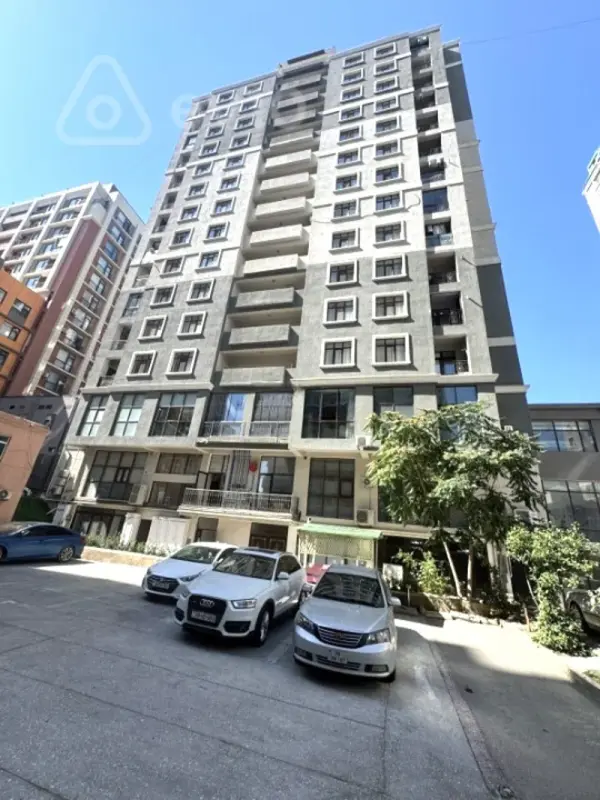 Satılır 3 otaqlı yeni tikili 100 m²