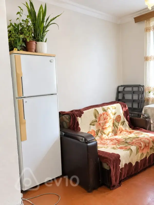 Kirayə verilir 2 otaqlı yeni tikili 50 m²