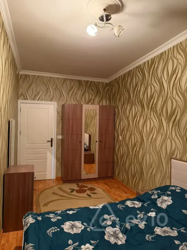 Kirayə verilir 2 otaqlı köhnə tikili 45 m²