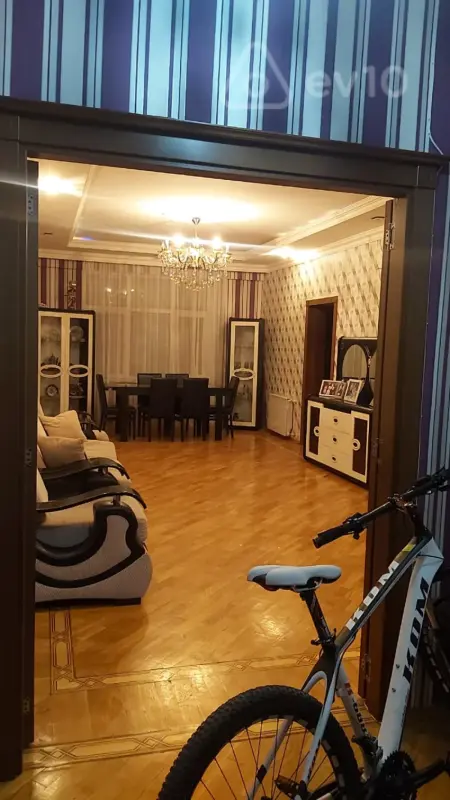Satılır 3 otaqlı yeni tikili 120 m²