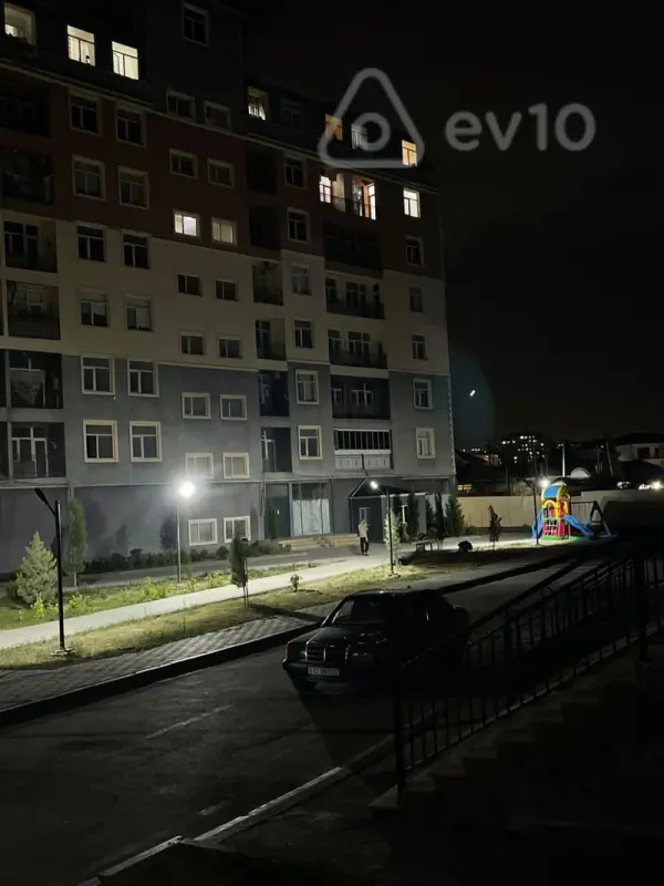 Kirayə verilir 2 otaqlı yeni tikili 50 m²