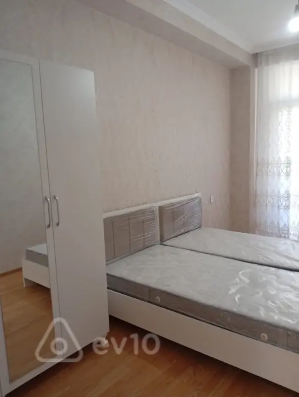 Kirayə verilir 3 otaqlı yeni tikili 80 m²