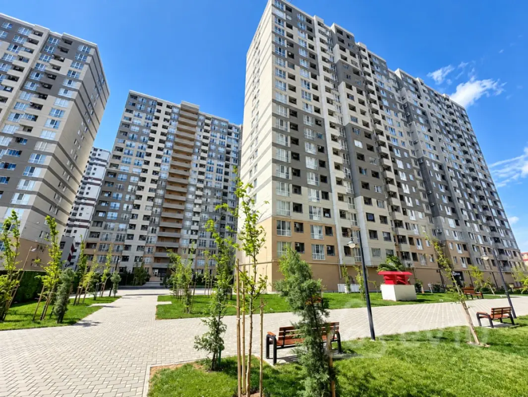Satılır 2 otaqlı yeni tikili 50 m²