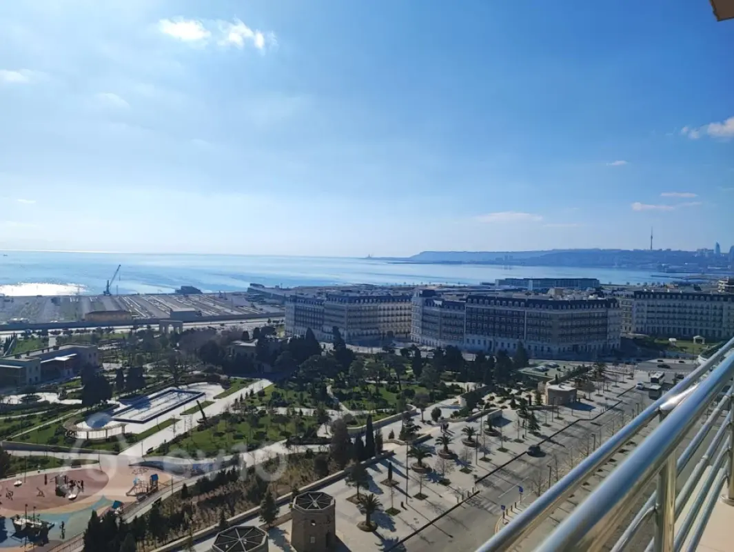 Satılır 3 otaqlı yeni tikili 157 m²