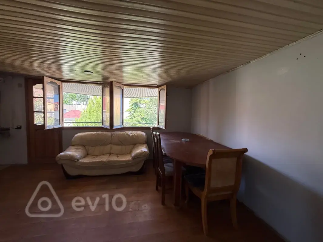 Kirayə verilir 1 otaqlı həyət evi 50 m²
