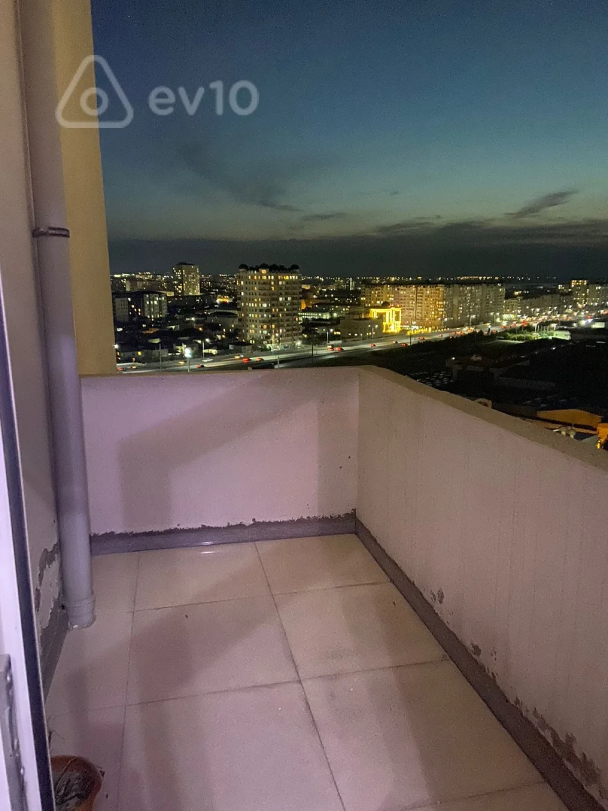 Satılır 3 otaqlı yeni tikili 85 m²