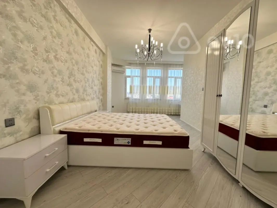 Kirayə verilir 3 otaqlı yeni tikili 90 m²