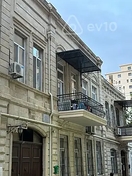 Kirayə verilir 4 otaqlı köhnə tikili 55 m² — Bakı, Yasamal 4 otaq 55.00 m²