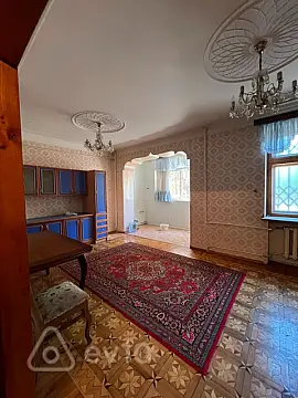 Kirayə verilir 4 otaqlı köhnə tikili 100 m² — Bakı, Yasamal 4 otaq 100.00 m²