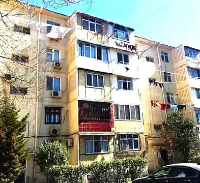 Satılır 3 otaqlı köhnə tikili 70 m² — Bakı, Nizami 3 otaq 70.00 m²