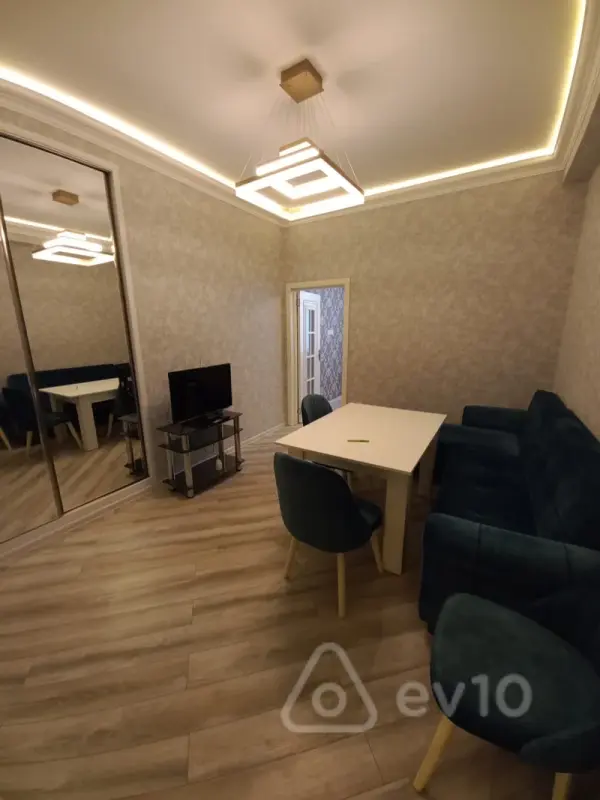 Kirayə verilir 2 otaqlı yeni tikili 60 m²