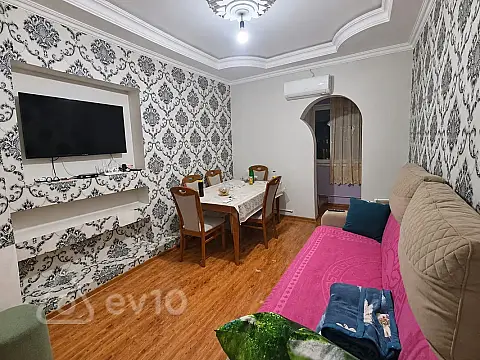 Satılır 3 otaqlı köhnə tikili 45 m² — Bakı, Nizami 3 otaq 45.00 m²