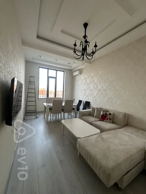 Kirayə verilir 2 otaqlı yeni tikili 55 m²