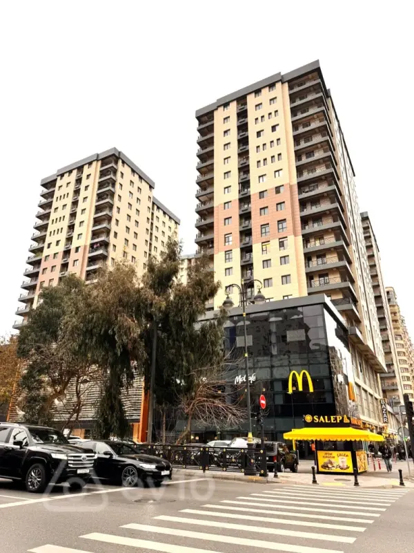 Satılır 2 otaqlı yeni tikili 80 m²
