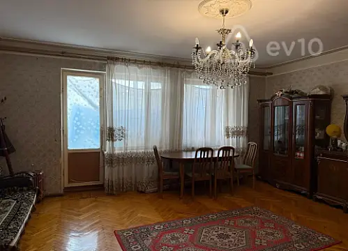 Satılır 3 otaqlı köhnə tikili 85 m² — Bakı, Nərimanov 3 otaq 85.00 m²