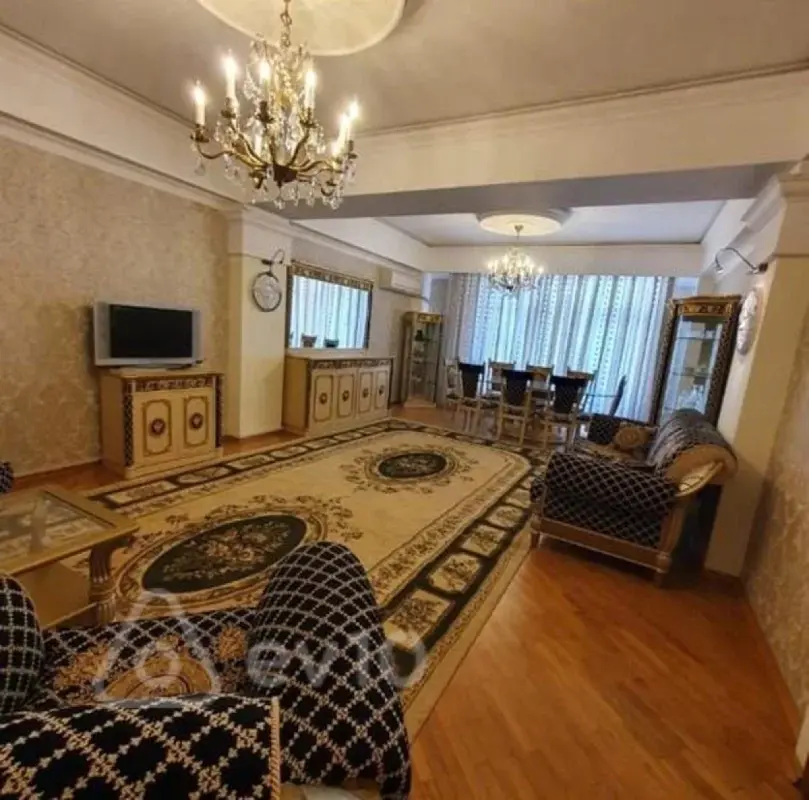 Satılır 2 otaqlı yeni tikili 100 m²