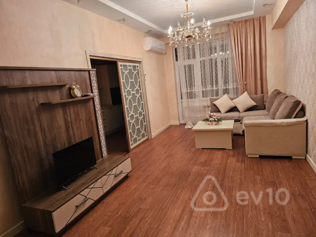 Kirayə verilir 3 otaqlı yeni tikili 115 m²