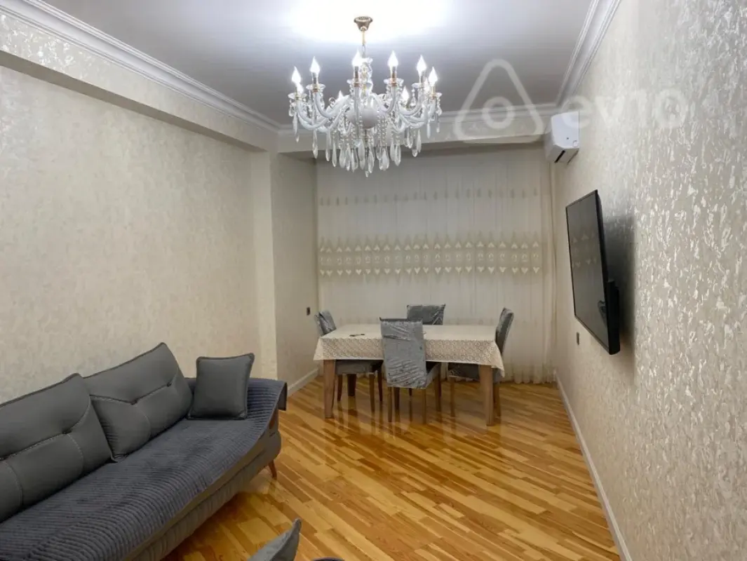 Kirayə verilir 3 otaqlı yeni tikili 125 m²