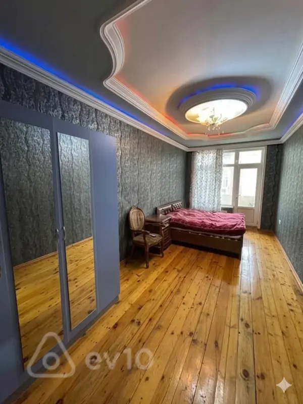 Kirayə verilir 3 otaqlı yeni tikili 120 m²
