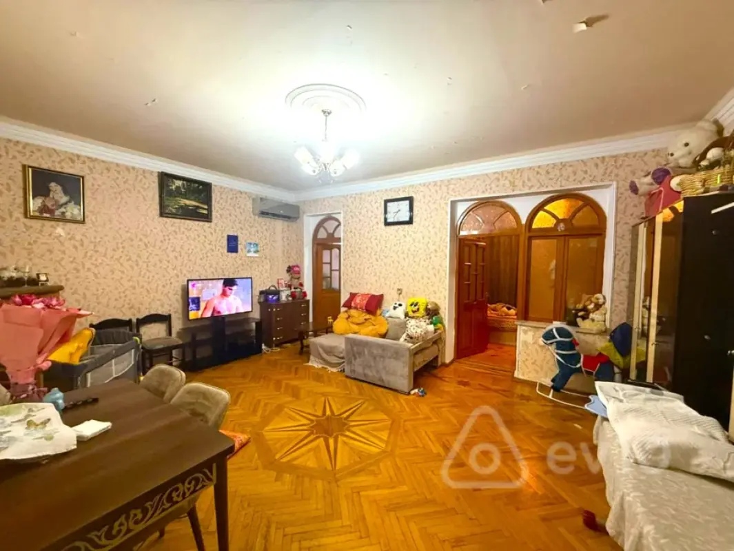 Satılır 3 otaqlı köhnə tikili 70 m²