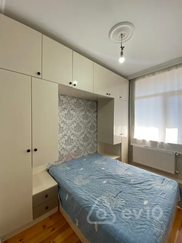 Kirayə verilir 2 otaqlı yeni tikili 50 m²